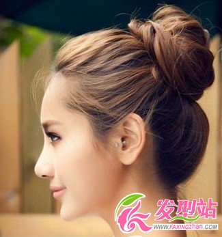 簡單優(yōu)雅韓式盤發(fā)