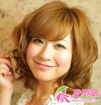 適合方臉女生流行發(fā)型