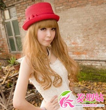 女生個性獨特中長發(fā)發(fā)型