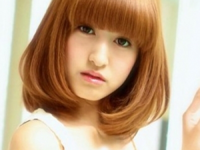 長(zhǎng)臉女生時(shí)尚中長(zhǎng)發(fā)發(fā)型