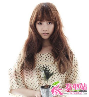 人氣女生長(zhǎng)發(fā)發(fā)型 美眉們必看
