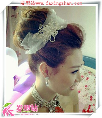 2013夏日婚紗照發(fā)型設(shè)計 留下最甜美的回憶