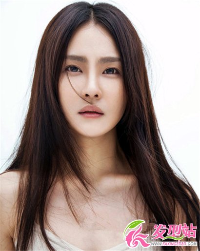 女士氣質(zhì)直發(fā)發(fā)型 增添女性清純可愛(ài)