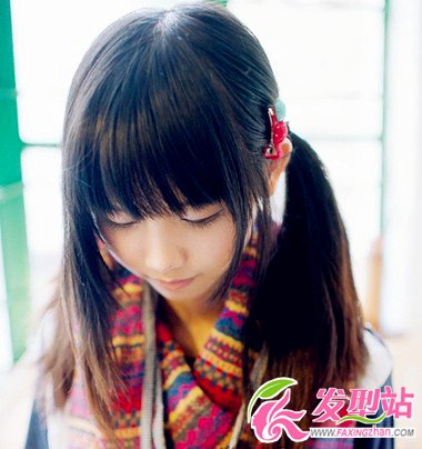 女生校園甜美清純發(fā)型 打造時尚學院風