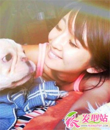 擁有林依晨模樣空姐Ivy Chao清純私照發(fā)型盤(pán)點(diǎn)