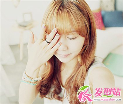 2014年女生流行什么卷發(fā) 韓式卷發(fā)最時(shí)尚修顏