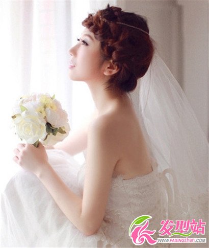 甜美婚紗照發(fā)型 詮釋世上最美新娘