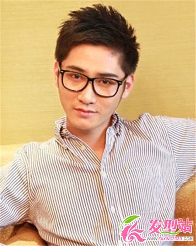 中長(zhǎng)發(fā)男生選擇什么燙發(fā) 男生流行燙發(fā)發(fā)型