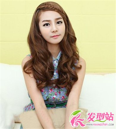 2014長(zhǎng)發(fā)女生流行卷發(fā)發(fā)型 化身甜美可愛氧氣美女
