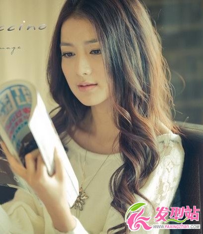 圓臉女生流行卷發(fā)發(fā)型 時尚韓式卷發(fā)塑造完美小臉