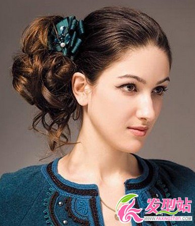 2014流行什么染發(fā)顏色 暗色染發(fā)成為最新流行趨勢