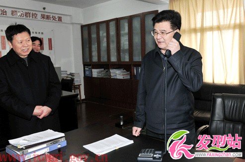 姚木根弟弟姚靈目個(gè)人資料_姚靈目女兒是誰_姚佳網(wǎng)上炫富圖