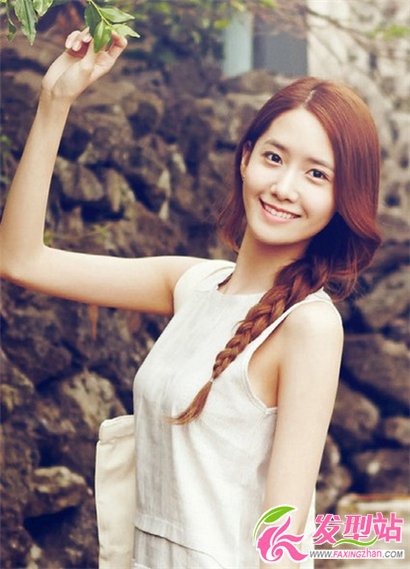 少女時(shí)代林允兒清新甜美發(fā)型 打造男士心中最美女神形象