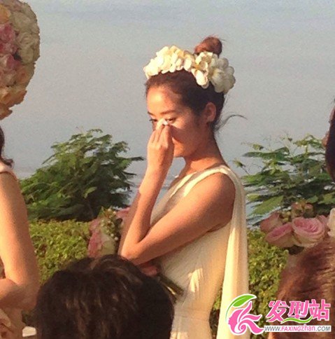 杜若溪嚴(yán)屹寬結(jié)婚照_杜若溪個(gè)人資料_嚴(yán)寬為什么改名嚴(yán)屹寬