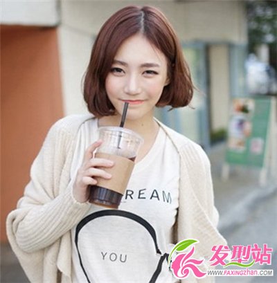 女生清新時尚韓式短發(fā)發(fā)型 展現(xiàn)你甜美可愛氣質(zhì)