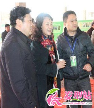 姚木根老婆是誰(shuí)_易安萍個(gè)人資料_姚木根易安萍被查