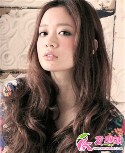 什么是水能燙 中長發(fā)女生時尚水能燙發(fā)型設計
