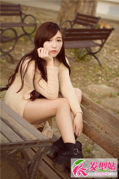 發(fā)型融入生活時尚來源平淡 夏季女生時尚出游發(fā)型推薦