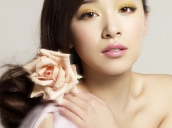 女生發(fā)型與服裝搭配技巧 2024年最潮發(fā)型穿搭指南 女生發(fā)型與服裝搭配技巧 2024年最潮發(fā)型穿搭指南