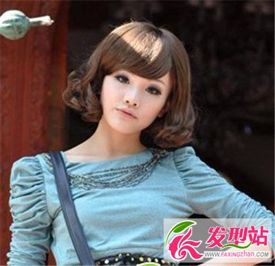 氣質(zhì)型中長發(fā)卷發(fā)發(fā)型 各種風(fēng)格任你挑