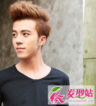 2014男生短發(fā)發(fā)型設(shè)計(jì) 潮流男生最愛(ài)飛機(jī)頭