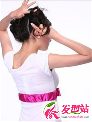 長(zhǎng)發(fā)變短發(fā) 小編教你如何把長(zhǎng)發(fā)扎成短發(fā)