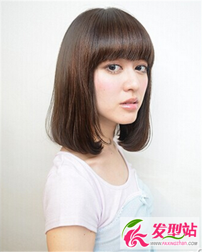 輕松簡單造型通吃 女生卷發(fā)發(fā)型展現(xiàn)百變氣質(zhì)