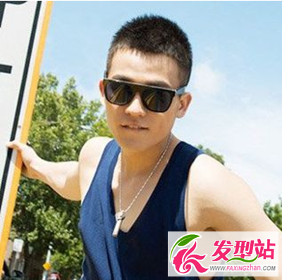 打造專屬于陽光大男孩的氣質發(fā)型 讓你成為這個夏天一道亮麗的風景