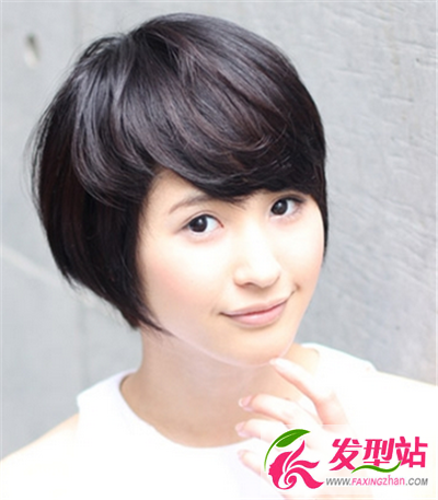 方臉女生們的專屬天地 修顏發(fā)型盡顯美麗更加自信