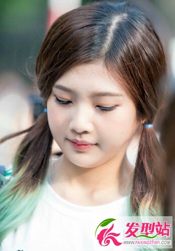 ʲôȾl(f)ɫ SMF(tun)ŮRed VelvepɫȾl(f)ɕr(sh)