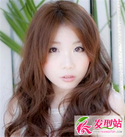 最新時尚芭比燙發(fā) 為你打造出可愛甜美范