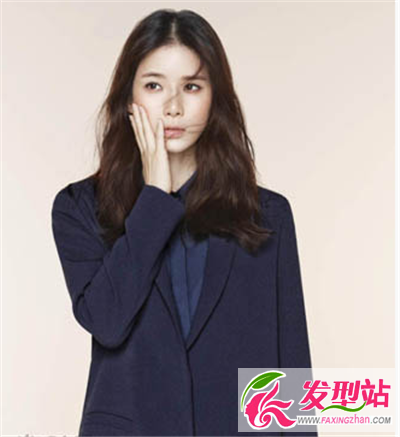 韓國氣質明星李寶英發(fā)型 彰顯都市OL時尚風格