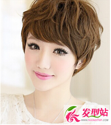 短發(fā)學(xué)生頭,帶你去尋找甜美感覺