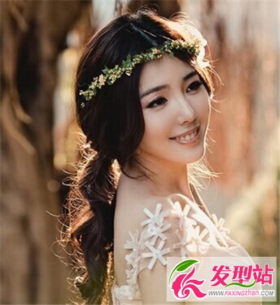 2014年最新時尚長發(fā) 百變打造完美淑女發(fā)型