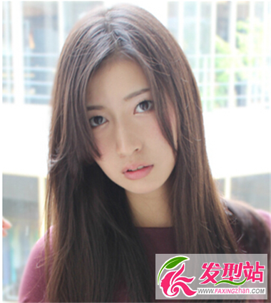 簡(jiǎn)單自然的直發(fā)發(fā)型 好看又輕松顯清純