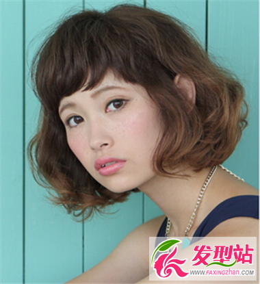 方臉女生的最愛 內蓬松短發(fā)最瘦臉