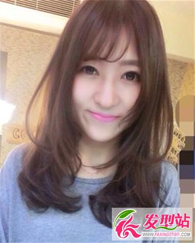 百變氣質(zhì)長卷發(fā)隨你挑 女長發(fā)發(fā)型時尚養(yǎng)眼又浪漫