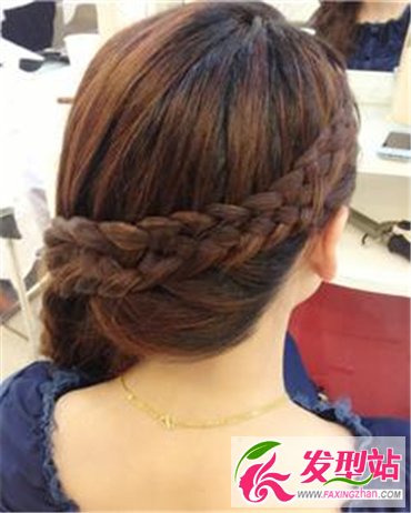 長(zhǎng)發(fā)女生美麗編發(fā) 時(shí)尚造型讓你瞬間百變