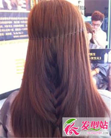 時尚編發(fā)造型 盡顯森女的氣質(zhì)美