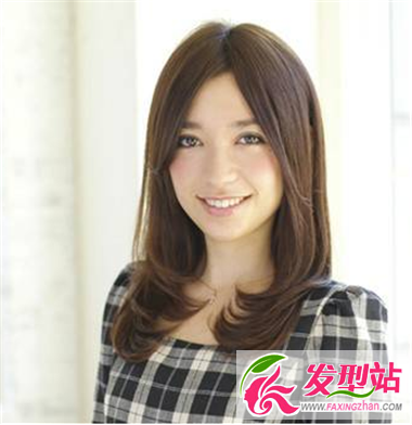 女生時尚卷發(fā)發(fā)型 打造甜美淑女范
