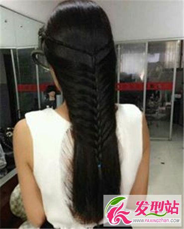 個(gè)性長發(fā)編發(fā)發(fā)型 時(shí)髦前衛(wèi)最搶眼