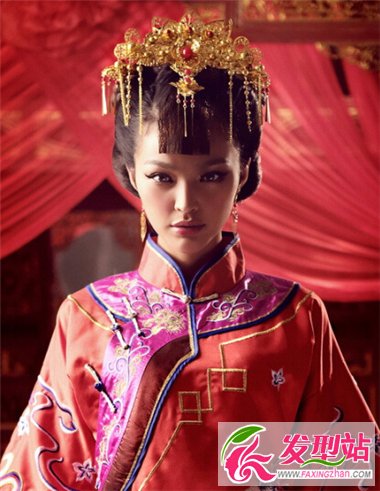 婚紗照發(fā)型引領(lǐng)不一樣的你 今年新娘唯美婚紗照發(fā)型