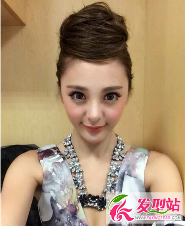 女士時尚宴會發(fā)型 打造高貴潮流氣質