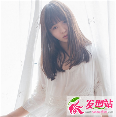 校園女生清新發(fā)型 給你不一樣的美感