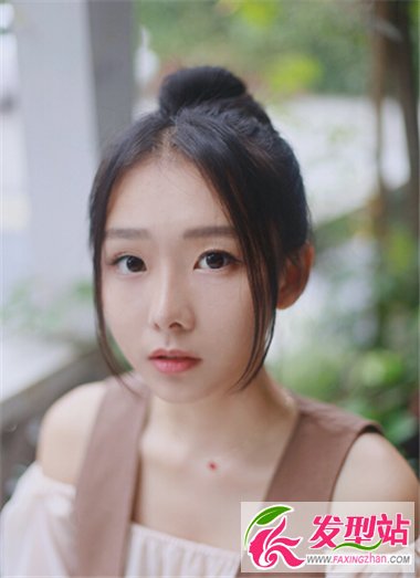 清新女生丸子頭發(fā)型 別樣的設計別樣的享受