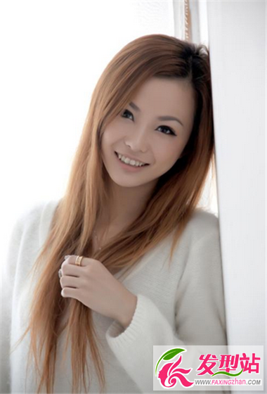 女生中長(zhǎng)發(fā)發(fā)型圖片 可塑性極強(qiáng)的時(shí)尚發(fā)型