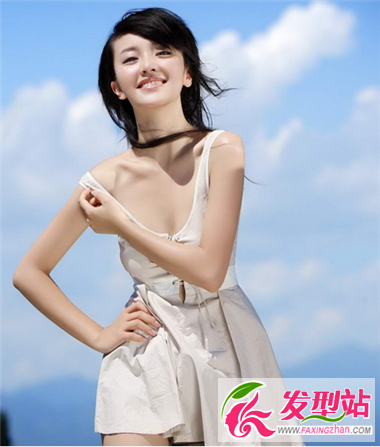 今年流行什么發(fā)型 時尚中長發(fā)盡顯簡約風氣息