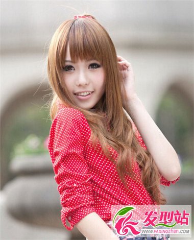 長(zhǎng)發(fā)女生燙什么發(fā)型好看 長(zhǎng)卷發(fā)讓你怎么都愛(ài)不夠