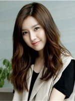 冬季流行發(fā)型顏色預(yù)測 深亞麻色染發(fā)最時尚