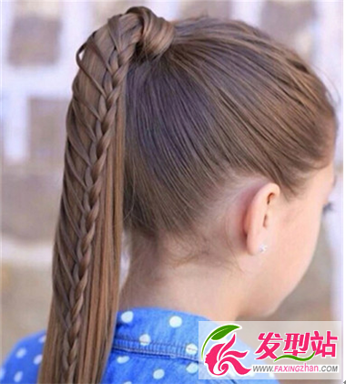 女生個性編發(fā)造型 引領(lǐng)新的發(fā)型潮流